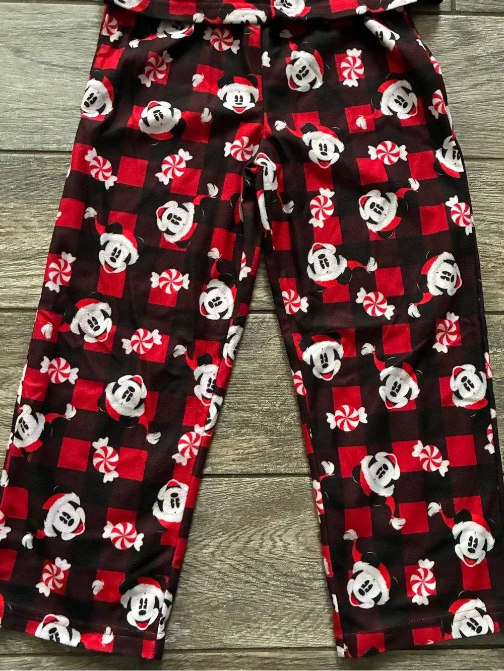 Disney Mickey Mouse Christmas Pajamas Size 6/7 Buffalo Plaid Holiday